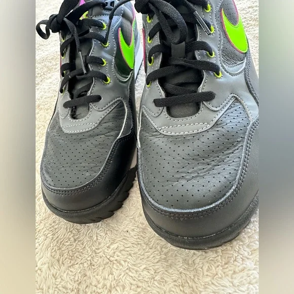Nike ACG Wildwood black Electric Green shoes sneakers size 12